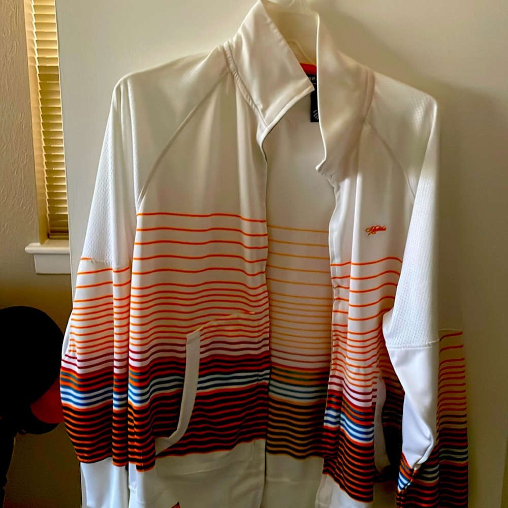 Roca wear windbreaker. Multi color.